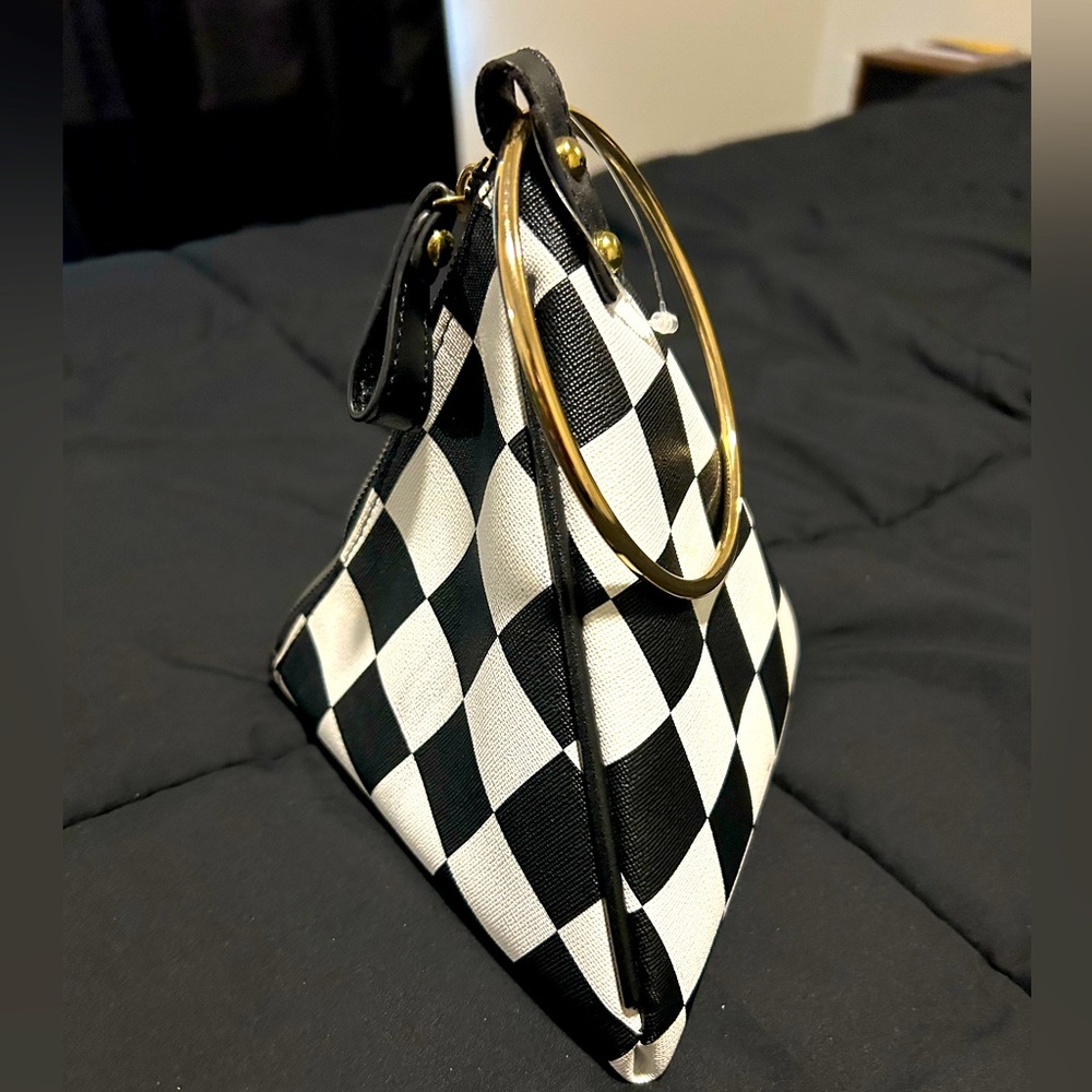 Checkered pyramid purse